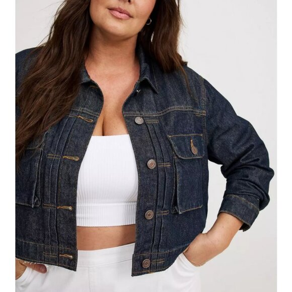 NWT Torrid 2 Rigid Vintage Denim Pleated Trucker Jacket 2X 18 20 - Picture 4 of 13